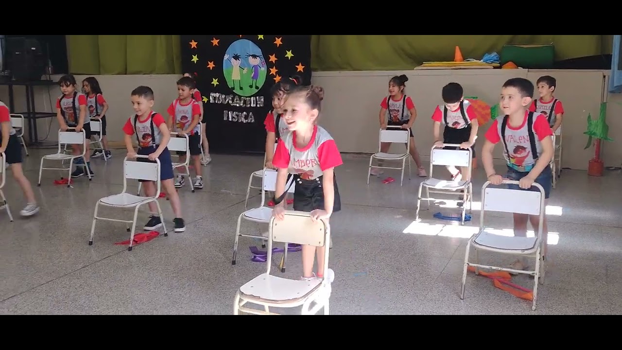 MUESTRA DE EDUCACION FISICA  SALA 5 ROJA
