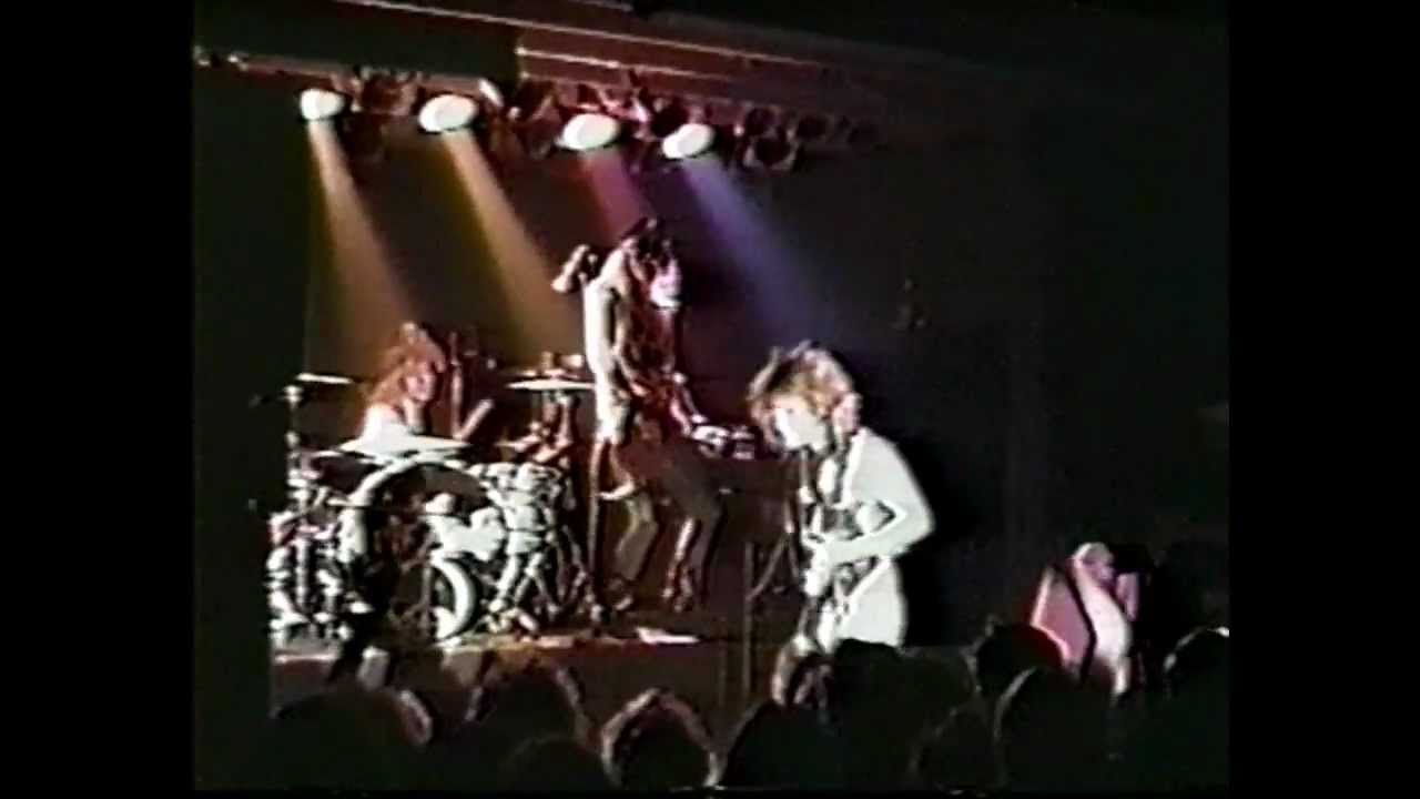 ENUFF Z'NUFF - Runaway ~ Finger On The Trigger / EMPIRE CLUB 1990
