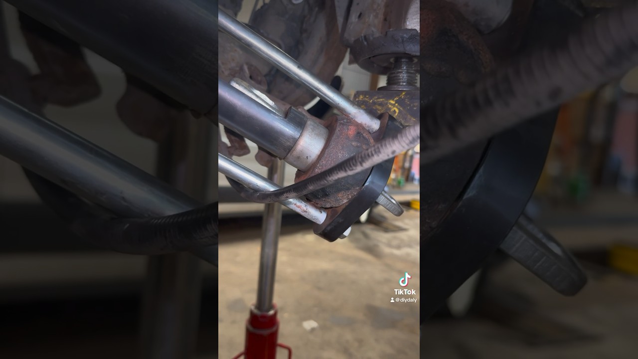 Vauxhall Combo rear trailing arm bush replacement with the Laser Tools kit 7829  