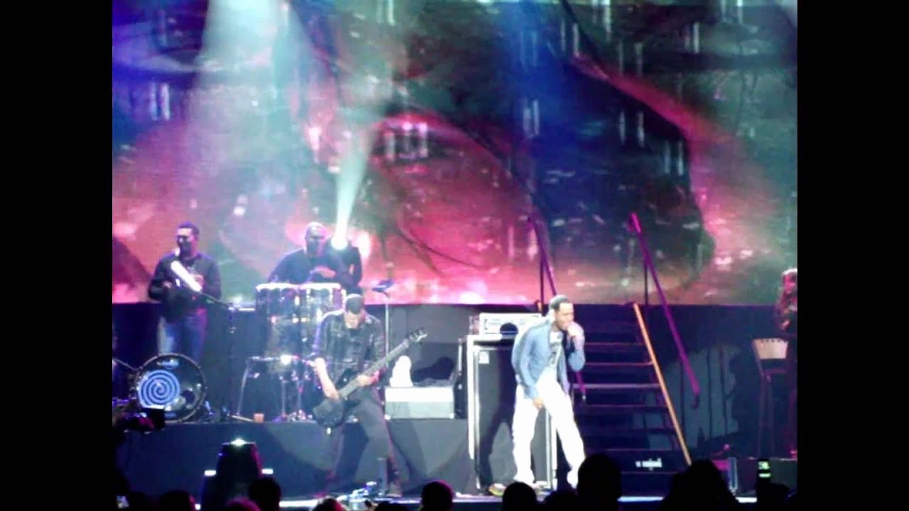 Aventura [01/19] - Cuando Volveras - Lagrimas - En Vivo Toronto 2011