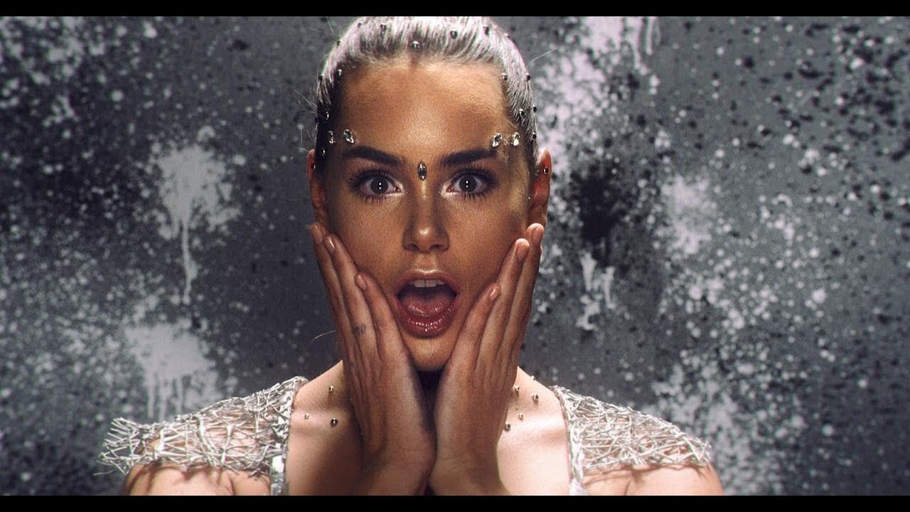 LaNuestra - SATÉLITE (Video Oficial)