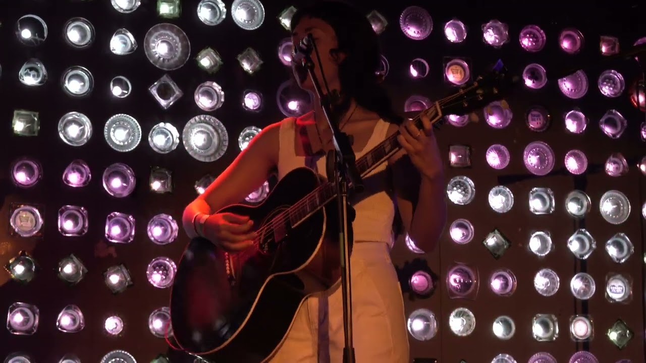 Haley Heynderickx - Mouth of a Flower (Baby's All Right, NYC 6/16/24)