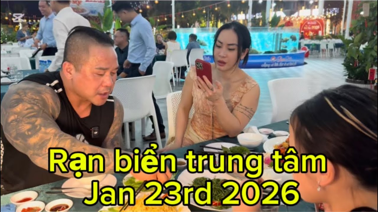 Ran bien downtown saigon Newest .. kocha macha stand.. lâu dê sos 