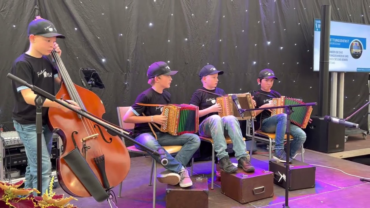 Prättigauer Power Live an der Landquart Mäss 2022 (Schubidubidu, Duo Iten-Grab