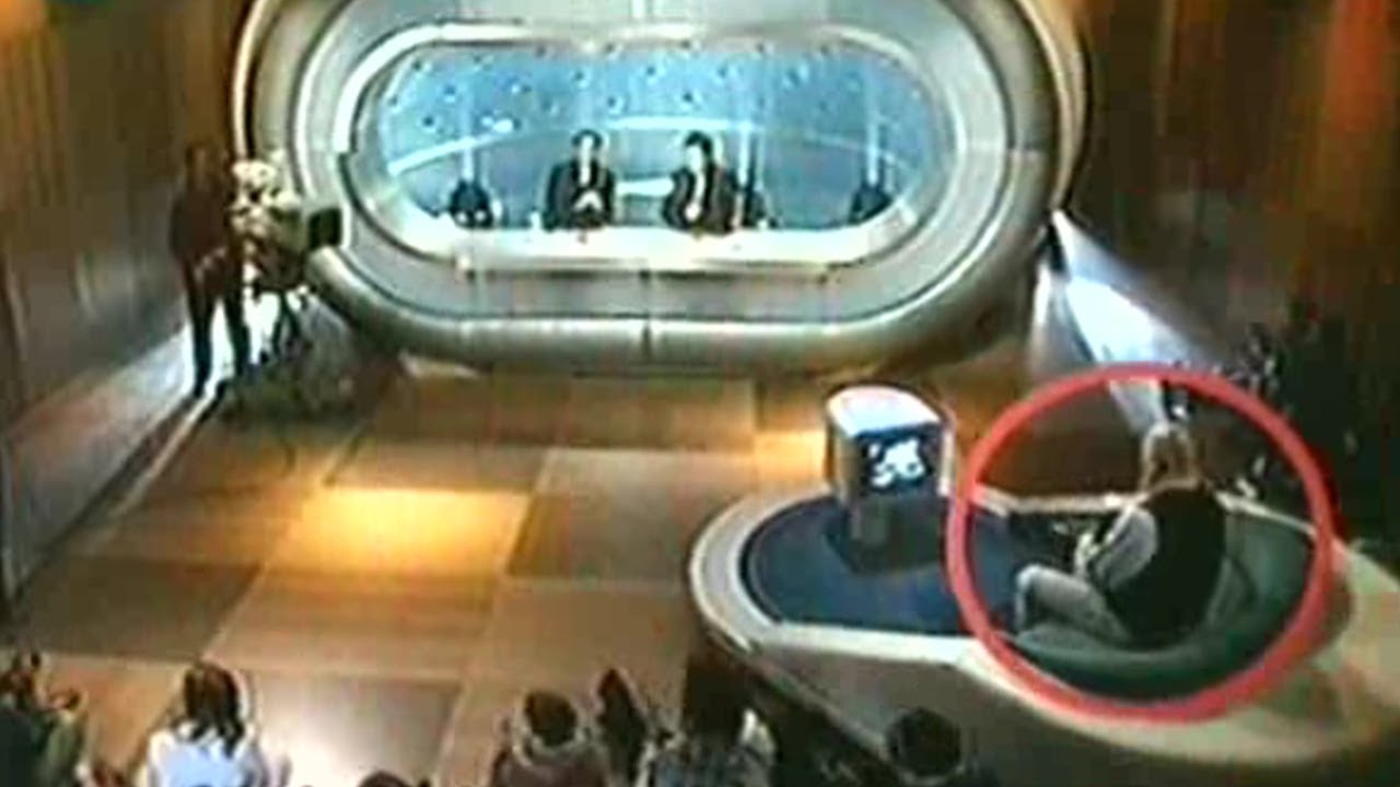 Censura TVR en América - Canción Graña y comentario final de conductores