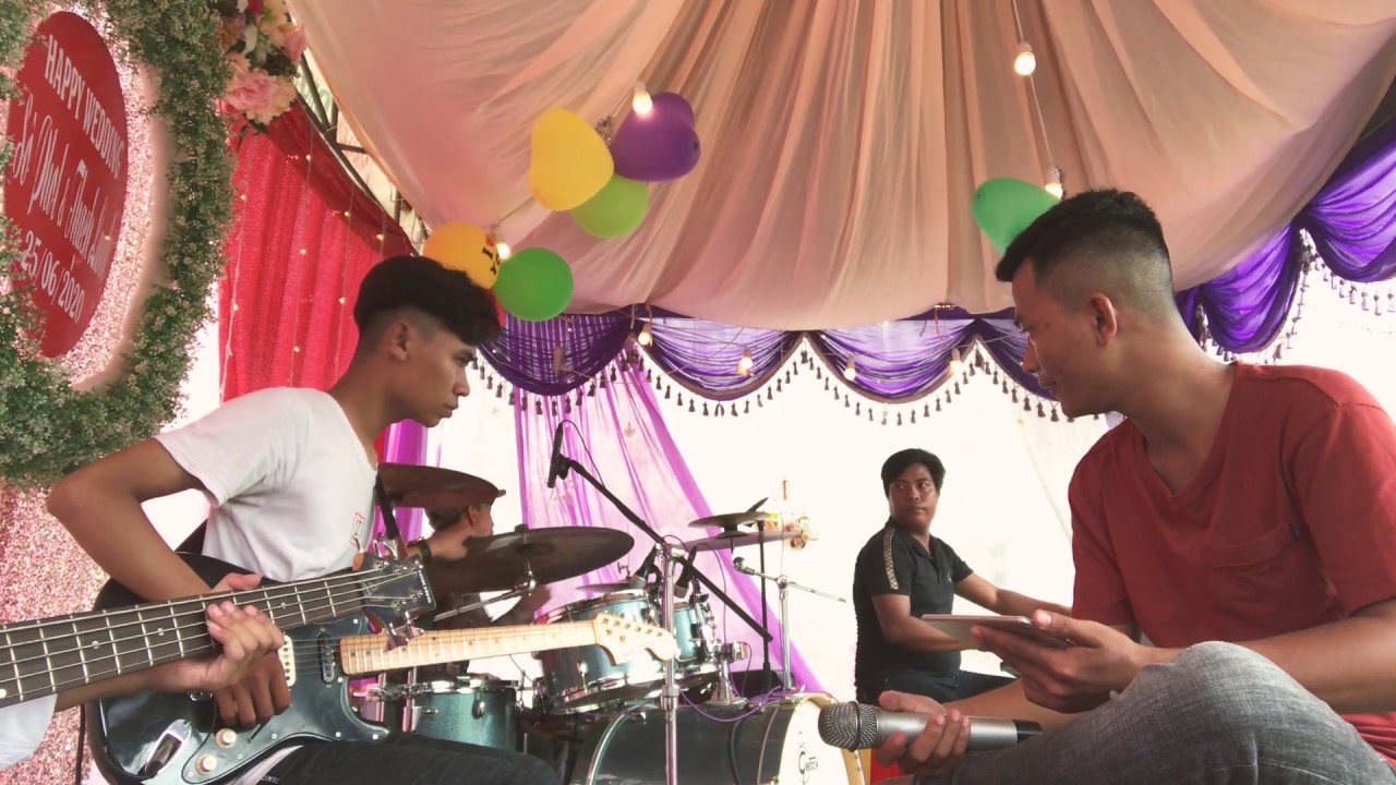 THNOM &mdash; &ldquo; ថ្នម &ldquo; &mdash; LIVE Band , Singer Thiết D&eacute;p L&agrave;o