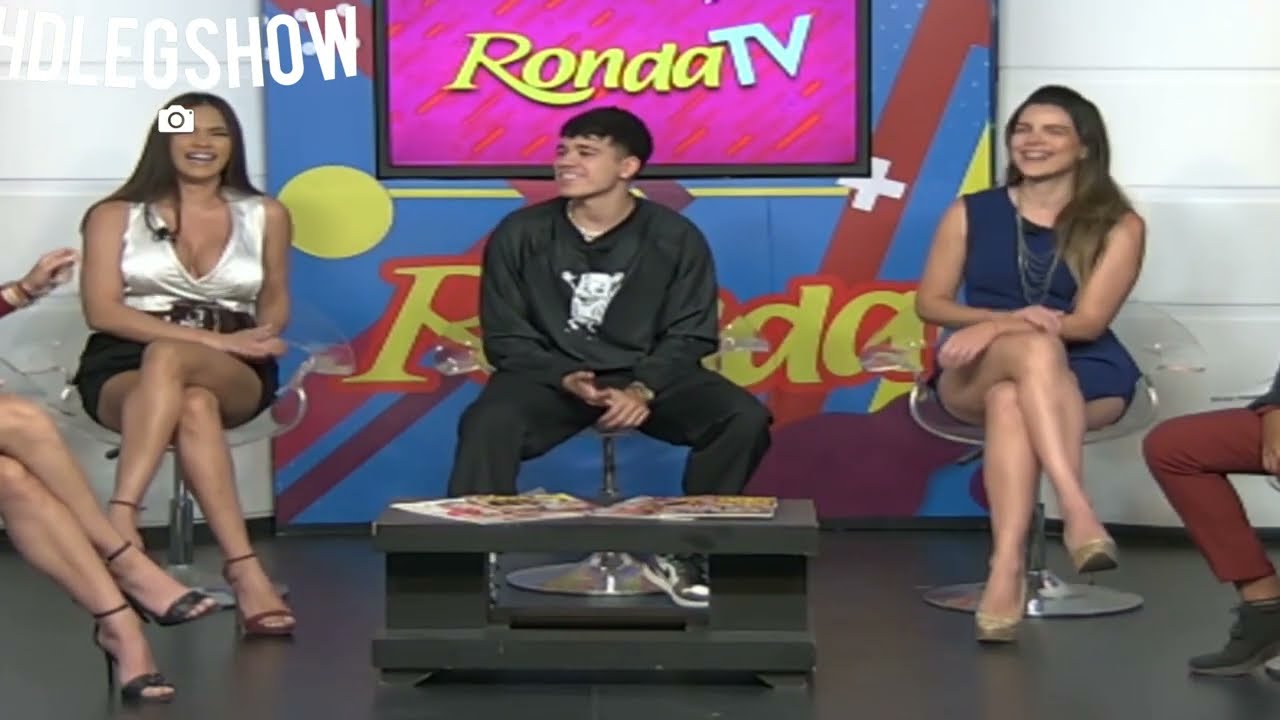 Women of Ronda Sexy Legs