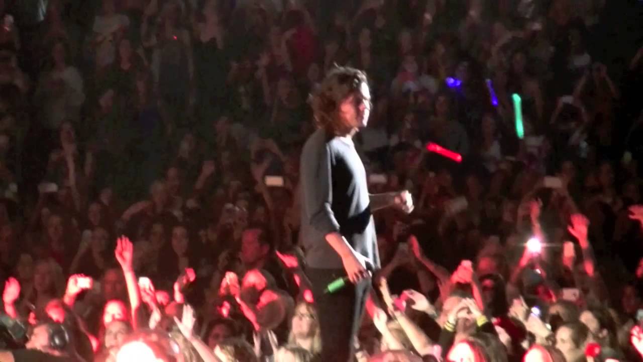 One Direction - Kiss You - Tulsa OK - September 23, 2014