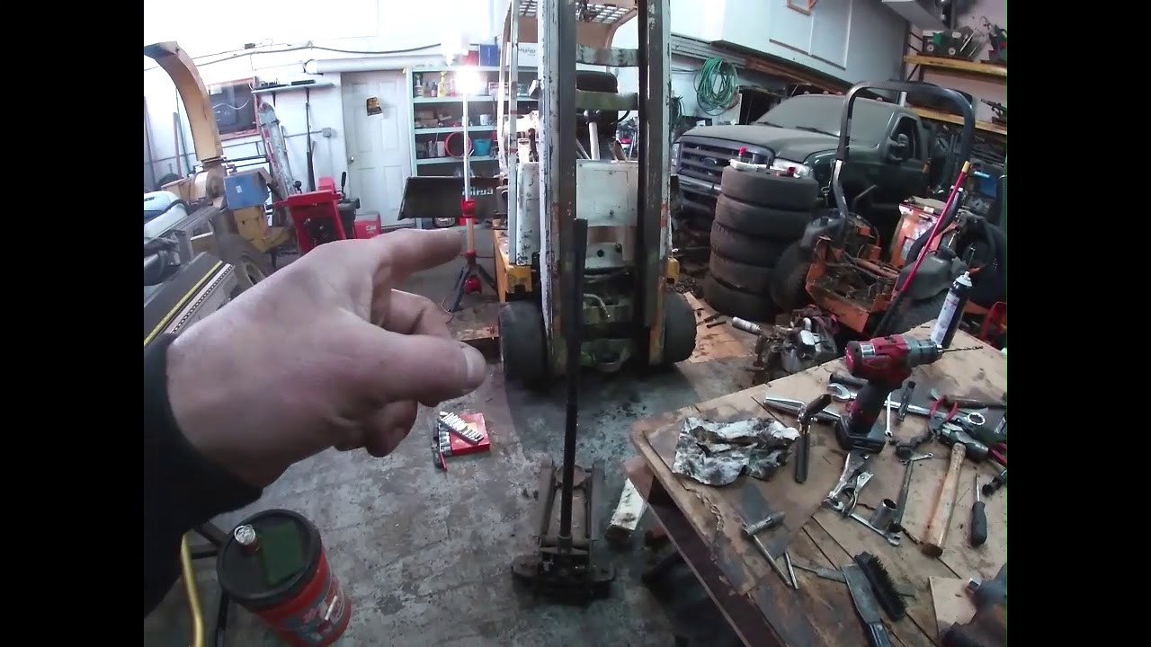 Clark Forklift C500 Part 3