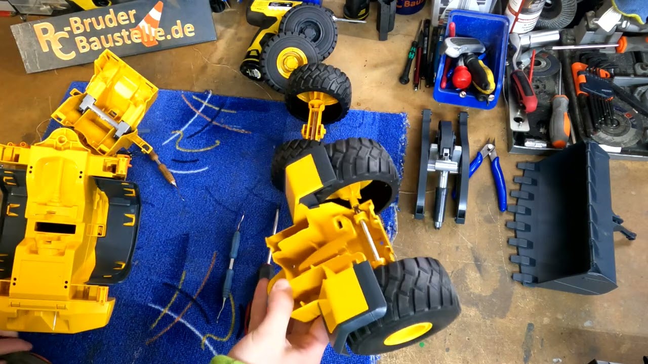 Volvo L260H Radlader, Bruder RC-Umbau - Zerlegen / disassemble