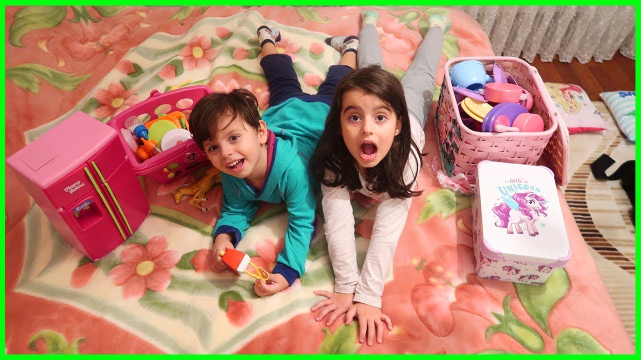 Yankı ve Rüya İle Piknik Yapma Oyunu Oynadık
