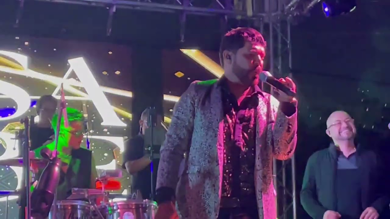 Willie Gonzalez en vivo #salsacale&ntilde;a #salsaromantica #salsaperuana #salsamexicana #salsaenvivo