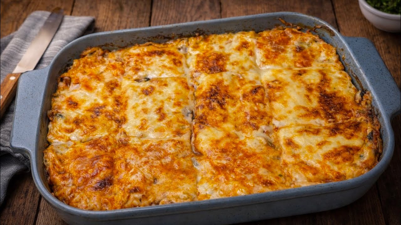 Non Crederai Quanto Sono Buoni! Spaghetti al Forno con Spinaci, Carne e Cheddar Filante 