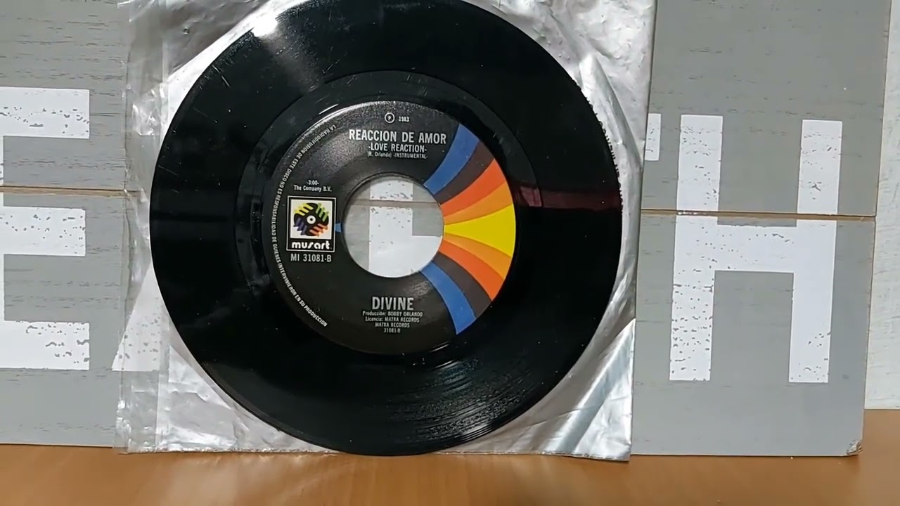 Disco de Divine 7" pulgadas Love Reaction Discos Musart 1983 Bobby Orlando