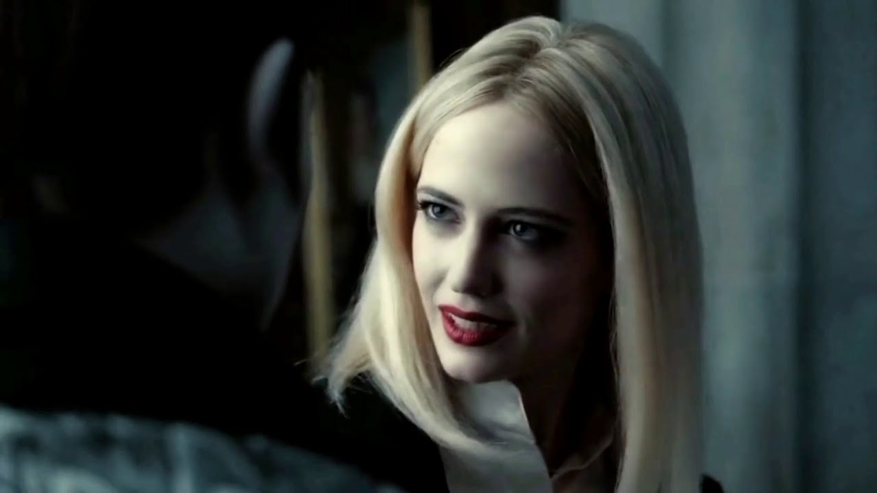 Eva green / Angelique Bouchard / Dark Shadows