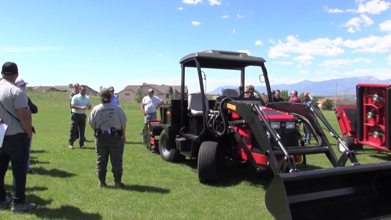 Toro Outcross 9060 | Product Walk-Around