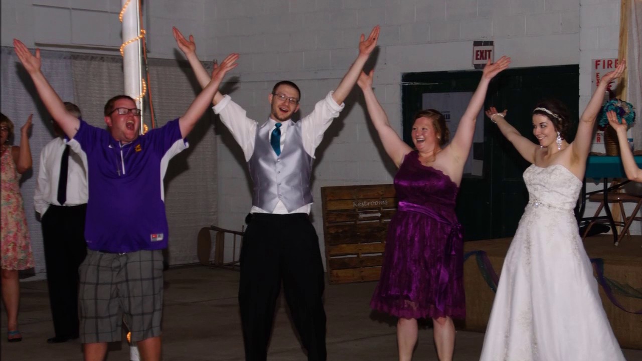 Mr  and Mrs  Todd Winger 06 10 17