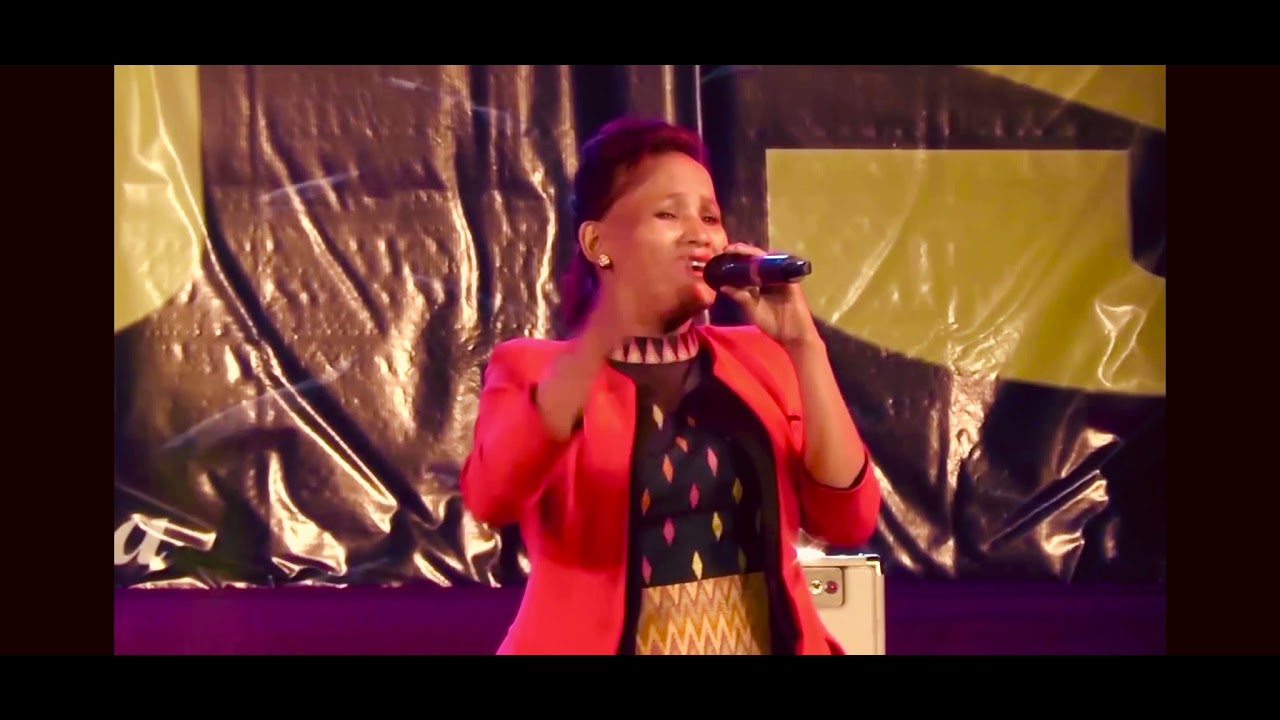 Ishor ge anya nge hed go koye do live performed by Ngurang neme sangchoju (nyishi song)Bharat corner