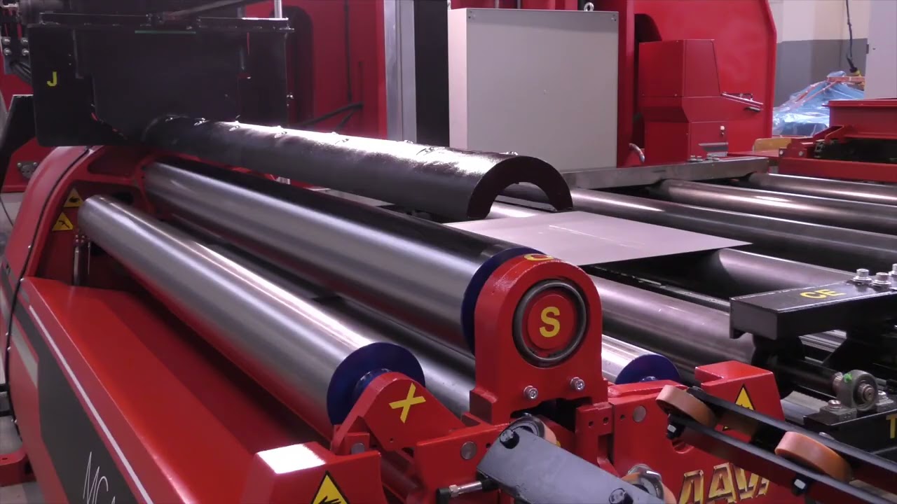 Solution innovante : rouleuse de t&ocirc;le + syst&egrave;me &agrave; tour