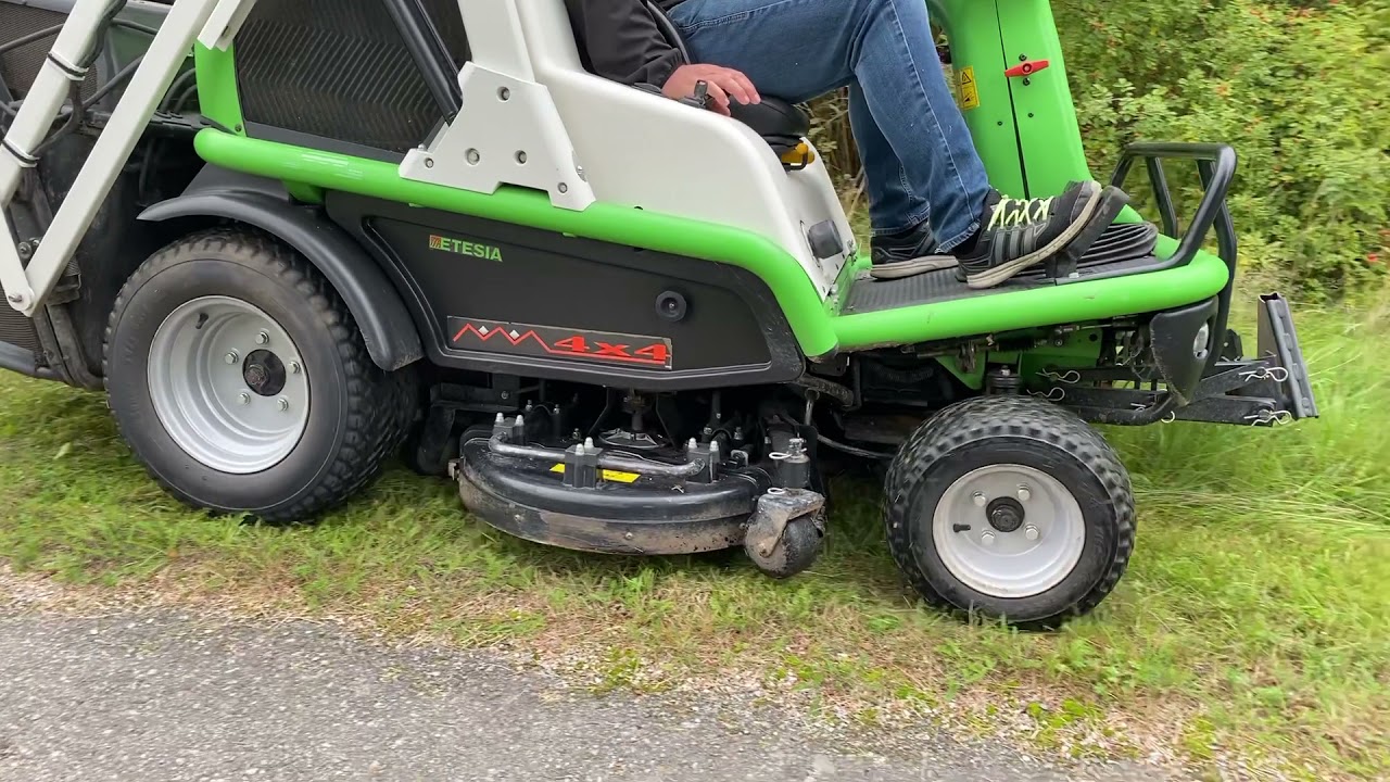 Köp Gräsklippare Etesia H124DX 4x4 på Klaravik