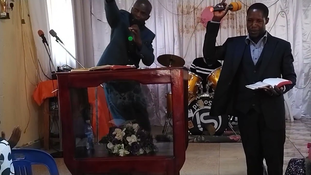 Enjiri ekwata kubiilo ebitufu mukasera akatufu.