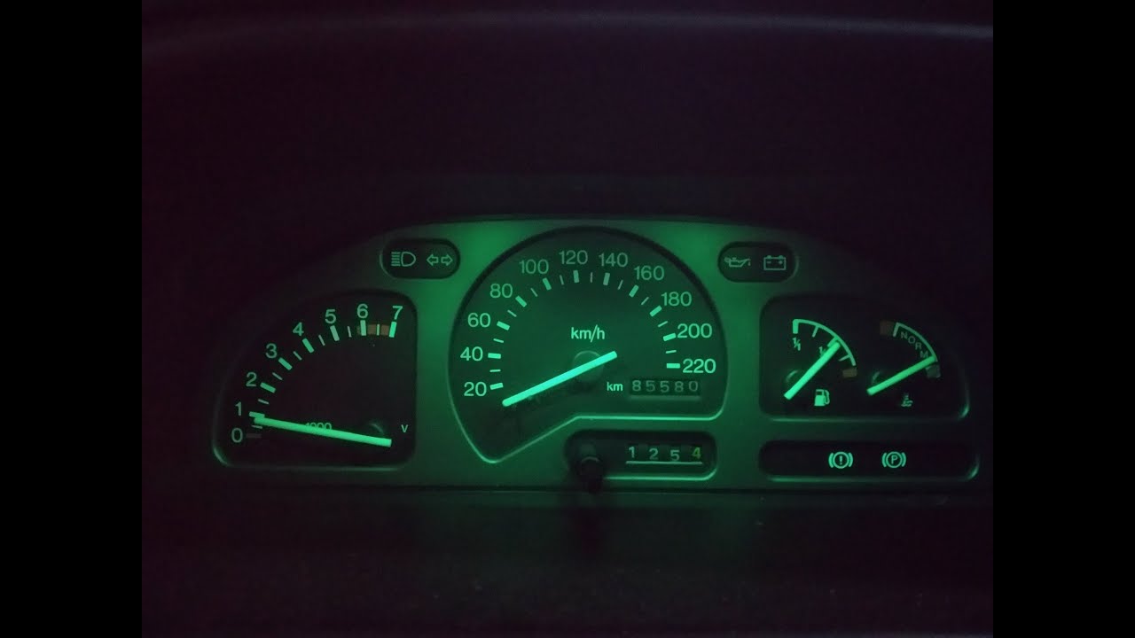 Ford Fiesta 1.1 Ghia (1990) - city driving