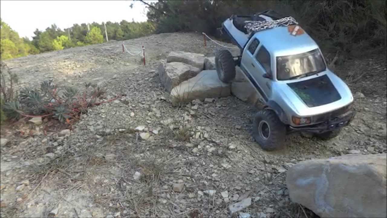 Honcho crawler scale   -  Trial at offroad circuit (Under construction)