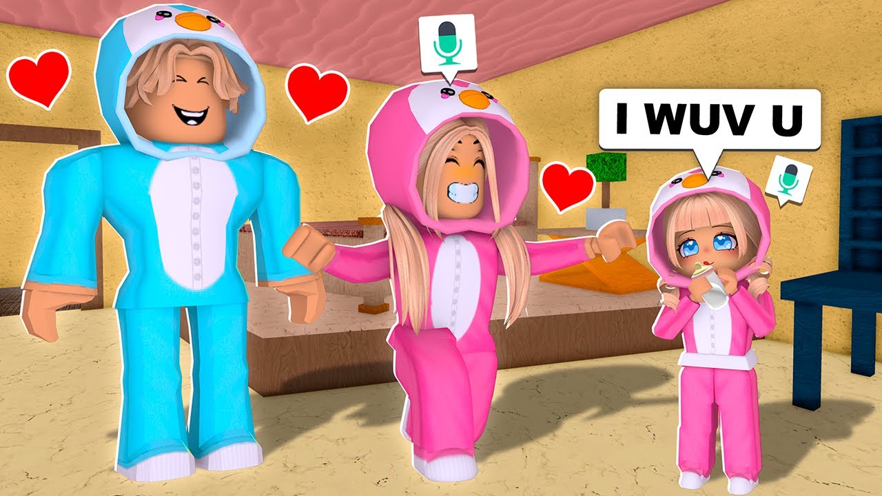 COPYING ODERS AVATARS as a BABY in Murder Mystery 2 VOICE CHAT!