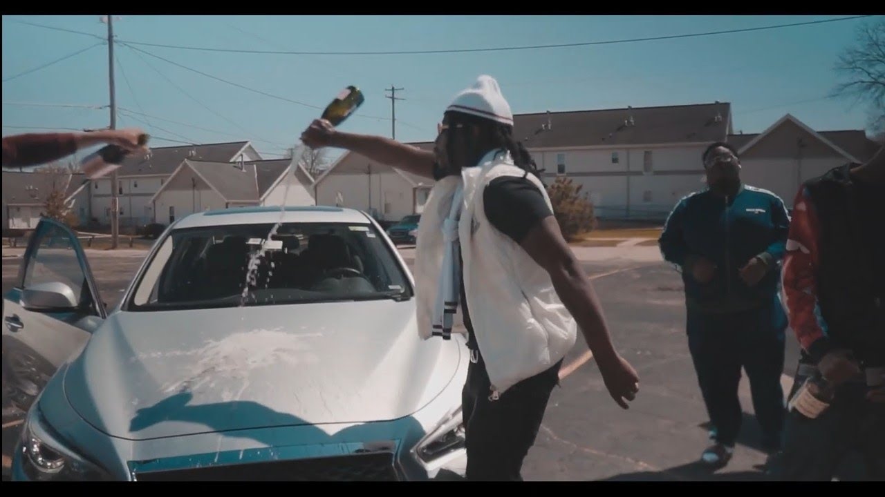 Black Aladdin feat. Bless Team Big C - When I Was Broke (Music Video)