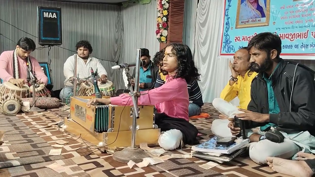 ધુણી રે ધખાવી બેલી નૈતિક વ્યાસ મહંતશ્રી બુધવનંદગિરિ બાપુ નકળંગધામ આશ્રમ વનાળા 