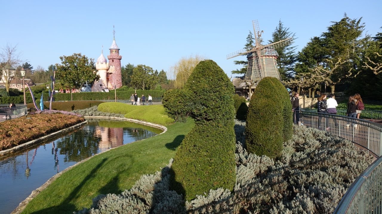 Disneyland Paris Fantasyland Atmosphere