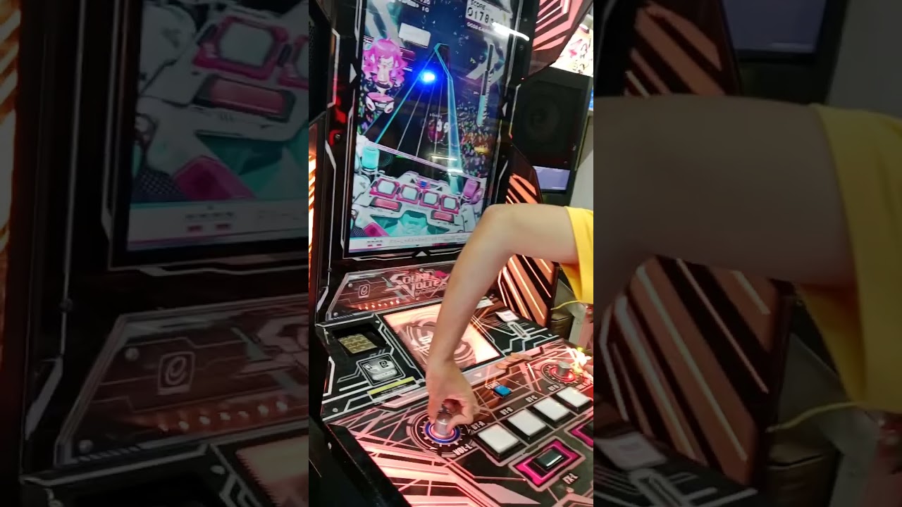 Playing tutorial song on sound voltex vivid wave