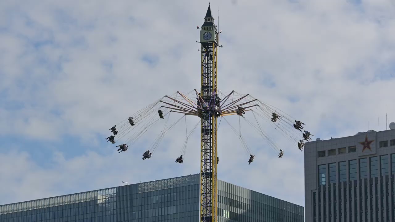 2026-01-25 (日) 友邦嘉年華 Big Ben Tower 十號碼頭遠攝 1/2
