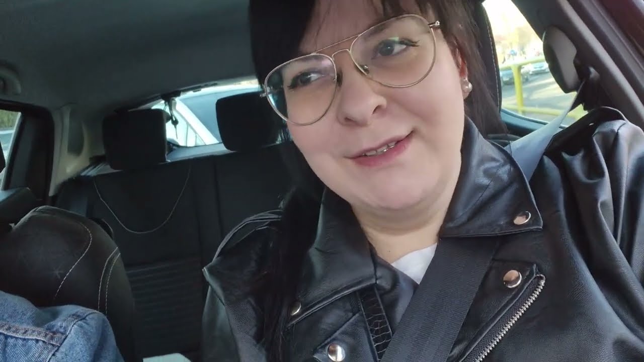 PRZEGLĄD PÓŁEK W DINO / CZY CIĄGLE TYLKO JEMY SŁODYCZE? 🤔 DZIEŃ MĘŻCZYZNY @TomiiDana 