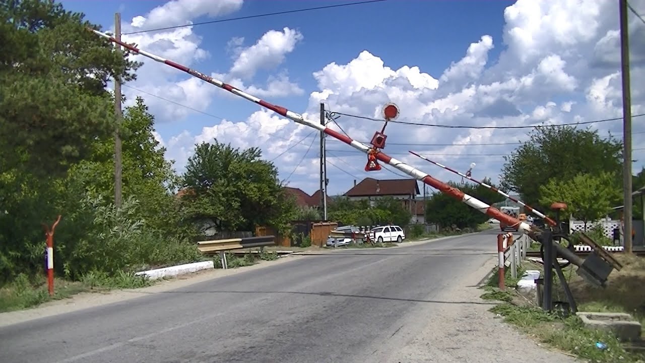 Spoorwegovergang Valea Mare (RO) // Railroad crossing // Trecere la nivel