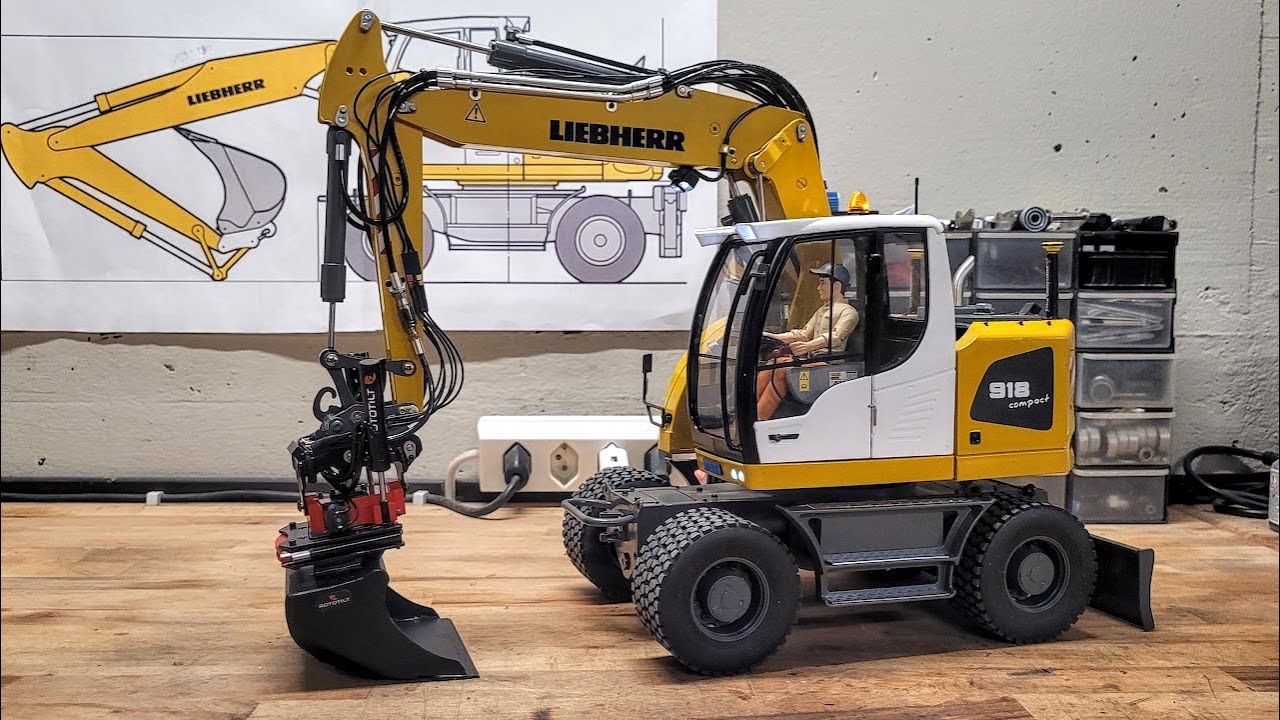 RC Liebherr A918 Compact. Wheel Excavator 1/15 Scale Rototilt R4 tiltrotator.