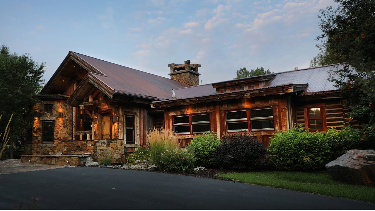 Alpine Airpark Hangar Home, 320 Reserve Drive, Alpine Wyoming