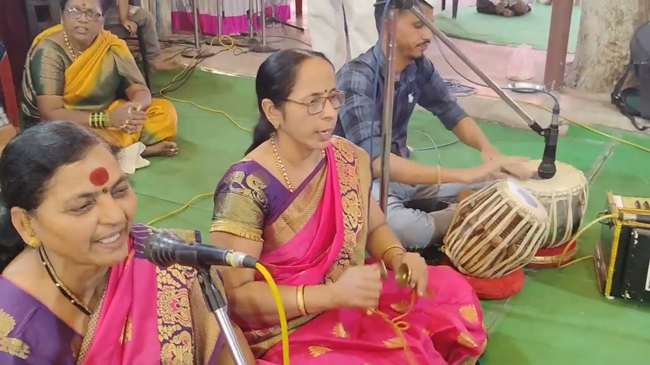 अंबाबाईच्या नावानं जोगवा मागेन|गुरुजींनी गायला जोगवा आणि भरल अंगात वार🙏🌹 बघाच #ambabaisongsmarathi 