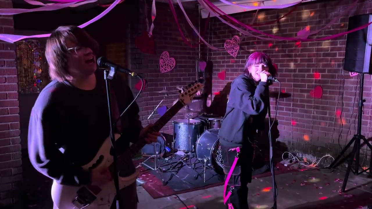 Kutie &ndash; &ldquo;Whole&rdquo; (Basement Cover) Live at Exeter House Show