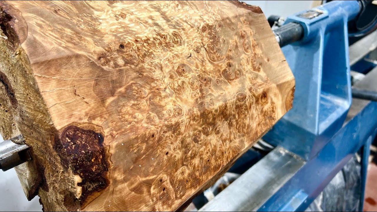 Woodturning - A Huge Burl !