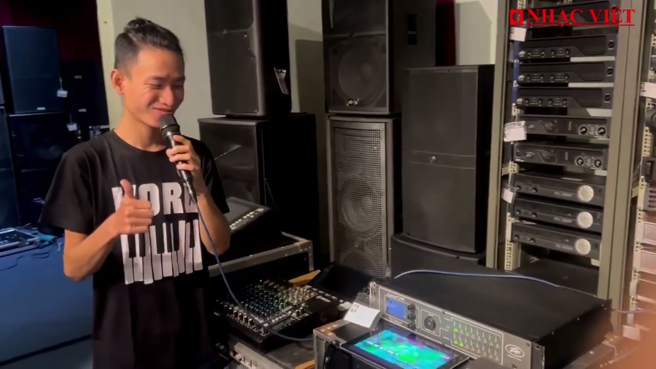 Trải Nghiệm Âm Thanh Mackie Thump 212