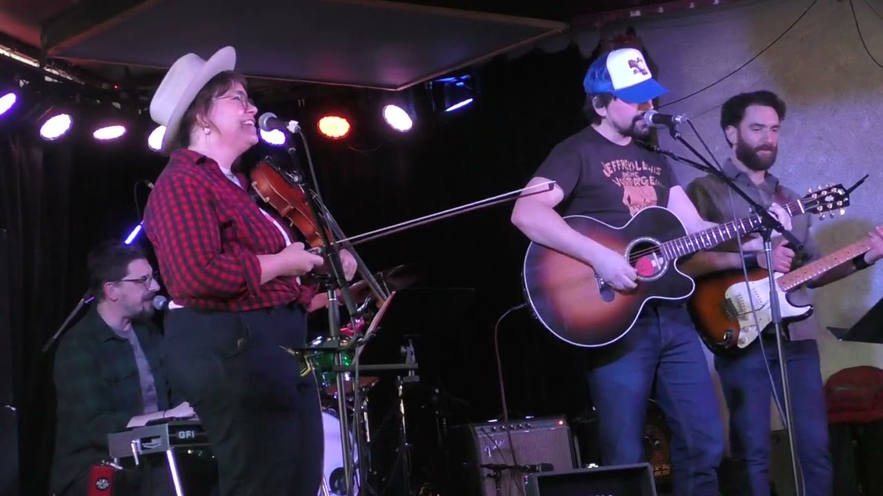 Salmon Diane-Don't It Make You Wanna Dance? (Jerry Jeff Walker cover) live in Milwaukee, WI 2-15-26