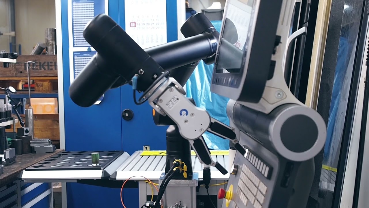 1 Cobot – 2 Tage – 3 Anwendungen - Drehmaschine beschicken
