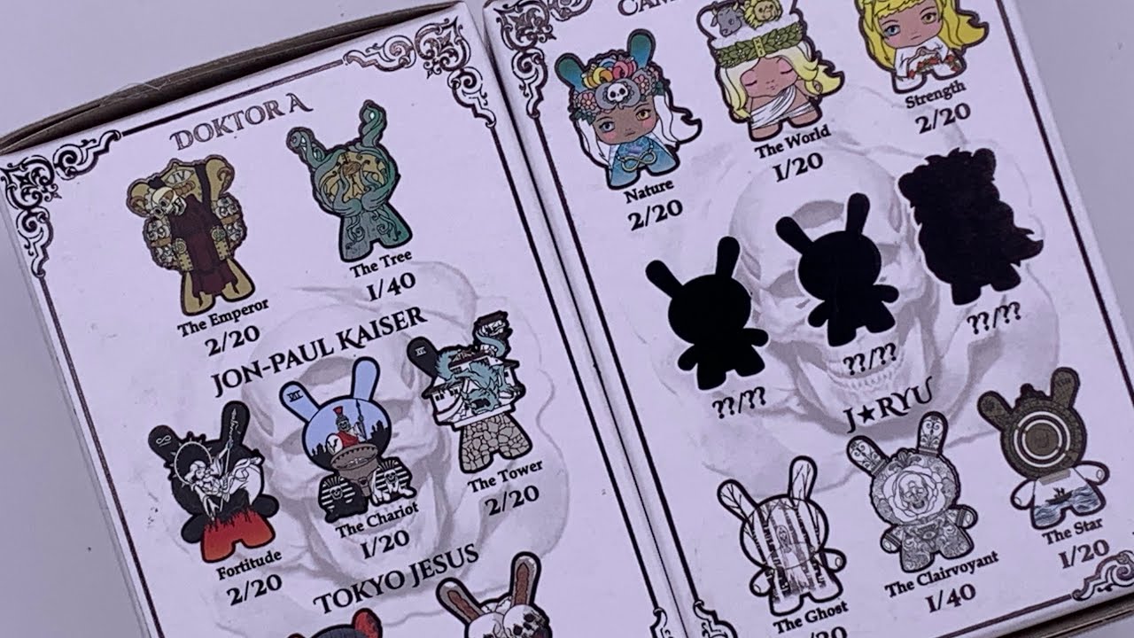 Arcane Divination The Lost Cards Kidrobot Dunny blind box figure unboxing 