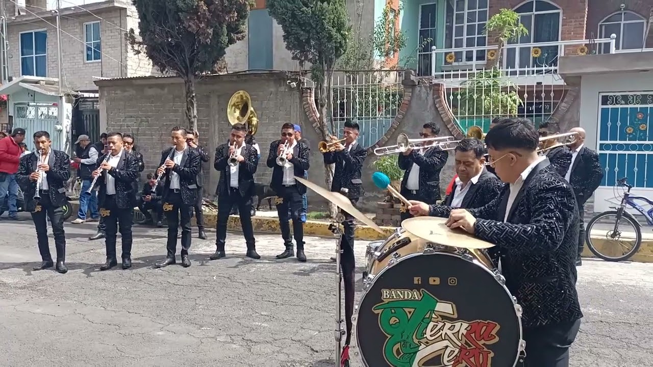 Pelea de Gallos Banda Tierra Cero Feria San Pedro Tlahuac 2024