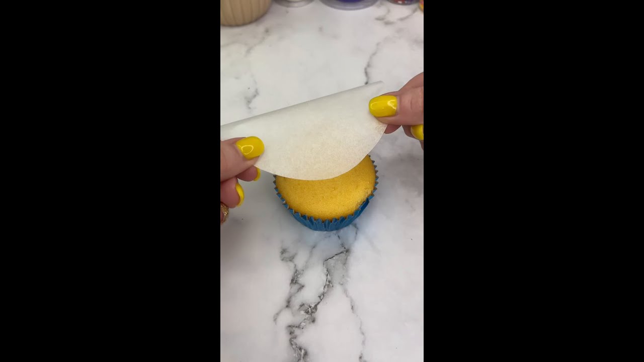 How to Decorate Shark Week Inspired Cupcakes