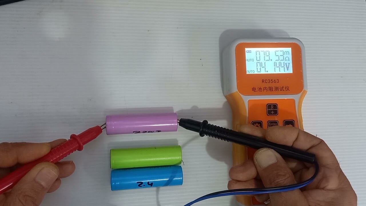 comprobando resistencia interna de celdas de litio