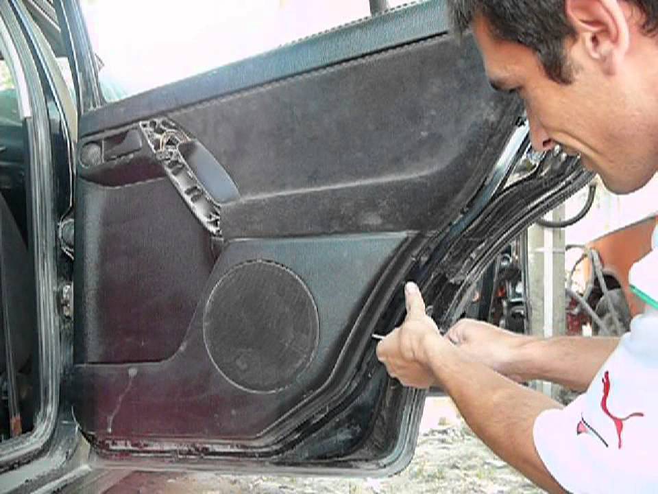 How to remove wv golf 3 door panel