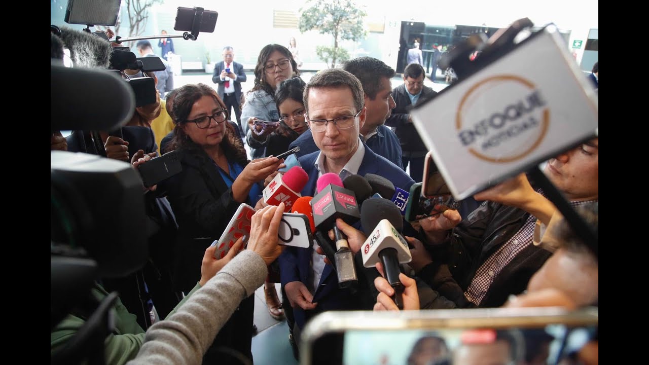 Entrevista al coordinador del Grupo Parlamentario del PAN en el Senado, Ricardo Anaya Cortés