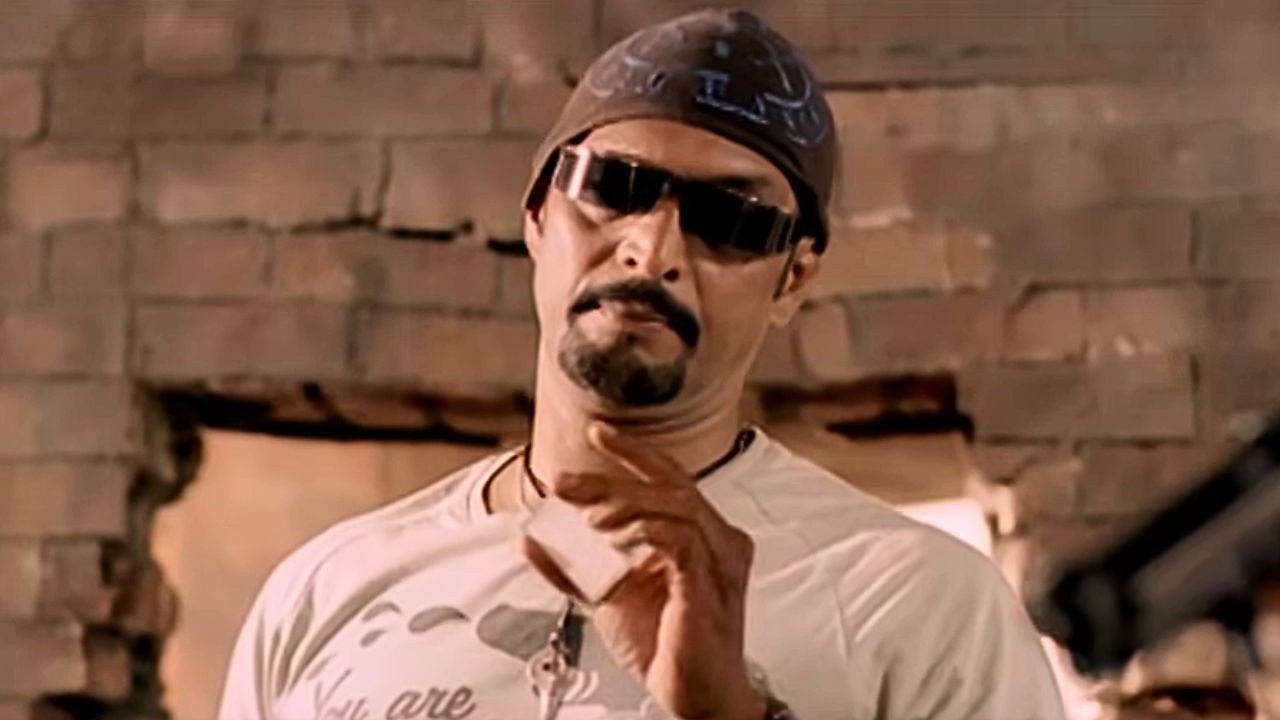 तुम और तुम्हारी CBI कुछ उखाड नहीं सकते मेरा - जबरदस्त सीन